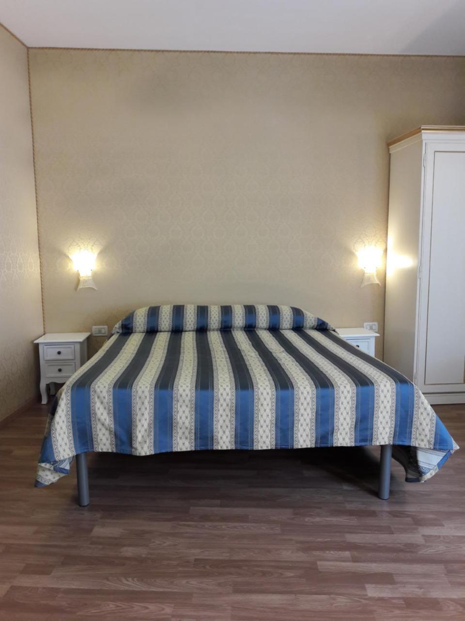 Отель Residenza Nobile - Locazione Turistica Венеция Экстерьер фото